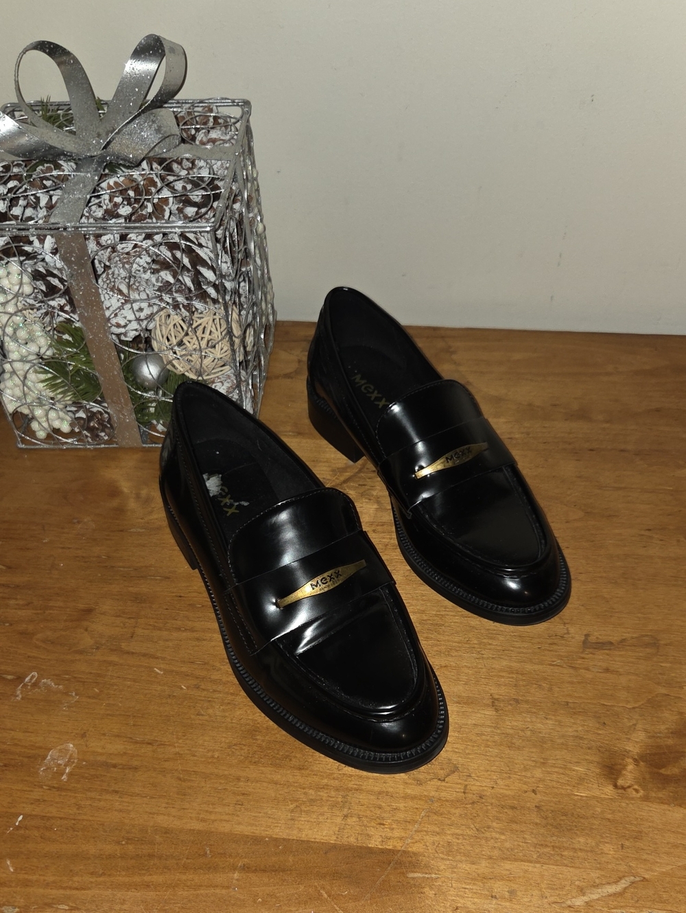 Mexx Black Leather Slip-On Penny Loafers with Gold Accent